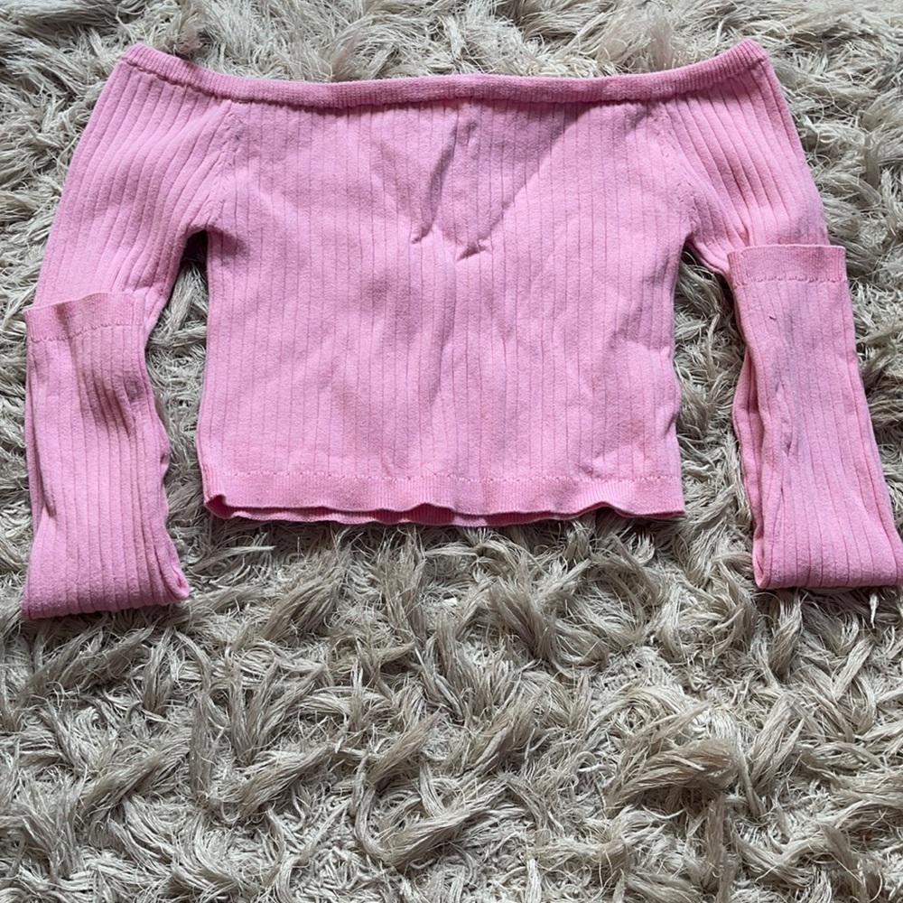 pink, over the shoulder forever 21 crop top